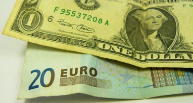 Франция призывает ЕЦБ снизить курс евро.