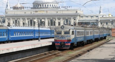 Одесская железная дорога сократила на 7,4% грузооборот.