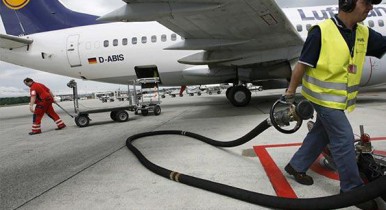Таможенный союз на три года обнулил импортную пошлину на авиабензин.