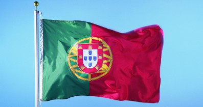 Moody's повысило прогноз по рейтингу Португалии.
