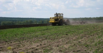 Азаров пообещал сельхозтоваропроизводителям всестороннюю поддержку.