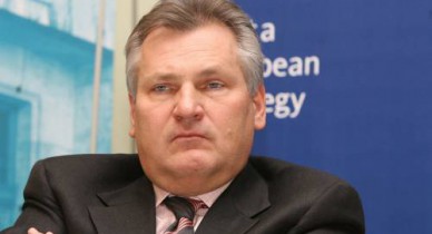 Квасневский уверен, что Россия вынудила Украину отказаться от ассоциации с ЕС.