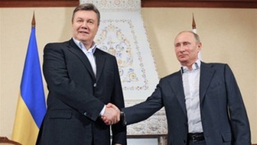 Янукович срочно летит в Москву - подписывать «дорожную карту сотрудничества».