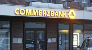 Вчера в штаб-квартире и 40 отделениях немецкого Commerzbank прошли обыски.