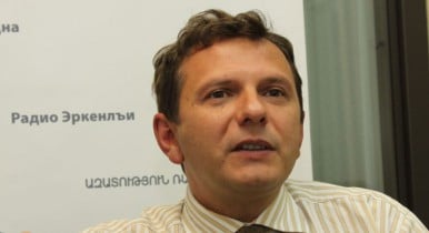 Стоимость займов для Украины поднялась до максимума с января 2010 года.