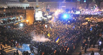Польша вызвала посла Украины в связи с событиями в Киеве.