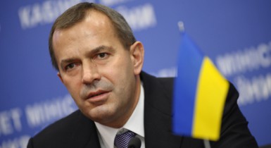 Клюев обсудил с главой МИД Литвы ситуацию в Украине.