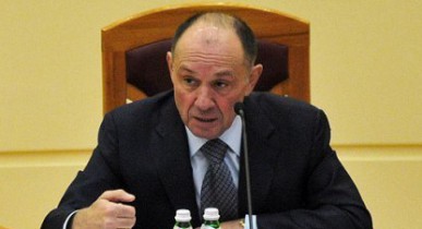 Голубченко временно заменит Попова.