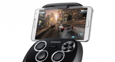 Samsung выпустила игровой пульт для смартфонов.
