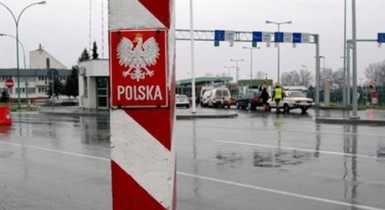 Украинцы увеличили покупки в Польше на треть.