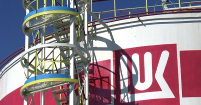 «Лукойл» возобновил поставки нефти на НПЗ Курченко.