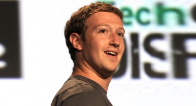 Доля Цукерберга снизилась в сети Facebook.