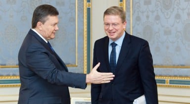 Янукович встретился с Фюле.