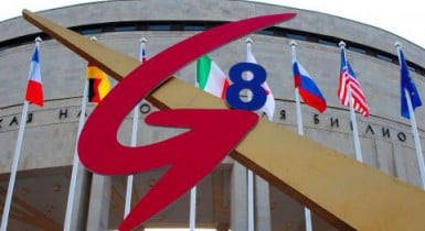 РФ проведет консультации с МВФ и G8 по финпомощи Украине.