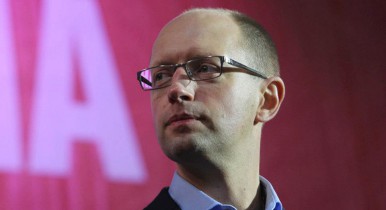 Яценюк дал налоговой и таможне 14 дней для наполнения госбюджета.