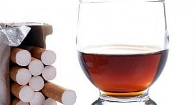 Правительство повысит акцизы на алкоголь и табак.
