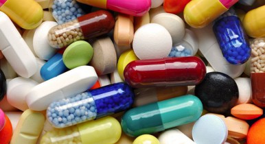 Рада ввела НДС со ставкой 7% на поставку и импорт лекарств.