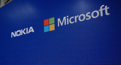 Китай одобрил сделку Nokia и Microsoft.