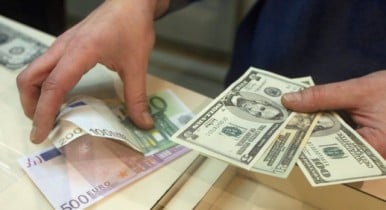 Курс доллара в обменниках упал в покупке — до 11,4 грн/доллар