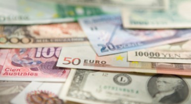 Специальные аукционы НБУ упростят украинцам погашение валютных кредитов, — эксперт