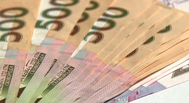 С начала года украинцам выплачено почти 700 млн грн задолженности по зарплате — ГПУ