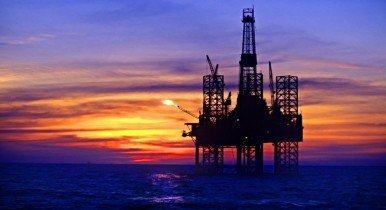 Нефть дорожает на фоне ситуации на Ближнем Востоке, в Северной Африке и Украине