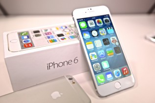 Сегодня начались продажи iPhone 6 и iPhone 6 Plus