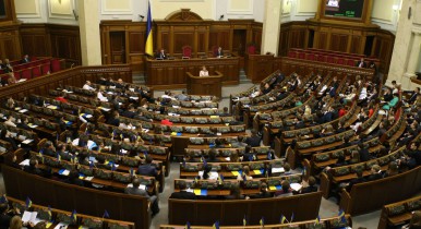 Рада на внеочередном заседании рассмотрит изменения в закон о выборах