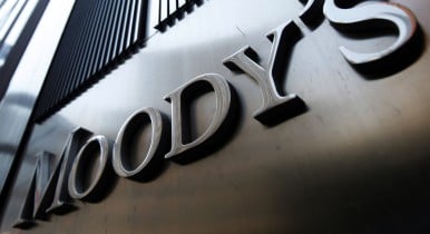 Moody's понизило рейтинги 7 российских банков до «мусорного»