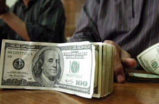 НБУ анонсировал первые после выборов валютные интервенции для поддержки гривны