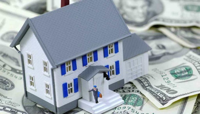 Цены на столичные квартиры в долларах снижаются