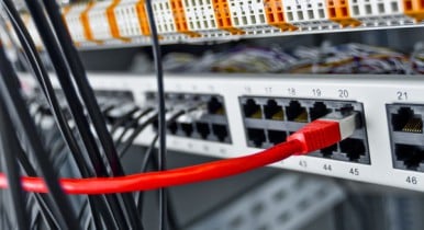 Госрегулятор повышает тарифы на доступ к кабельной канализации для телеком-операторов.