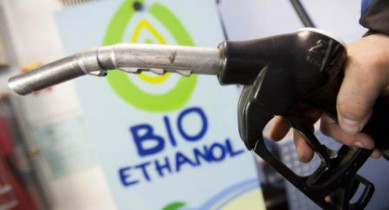 Правительство разрешит нефтетрейдерам продавать бензин без биоэтанола.