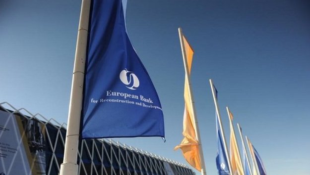 Европейский банк реконструкции и развития планирует увеличить свою долю в UKRSIBBANK, входящем в группу крупнейших, с 15% до 40%.