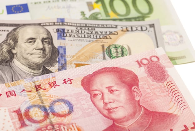 Исполнительный совет МВФ в понедельник принял решение с 1 октября 2016 года включить юань в корзину SDR, в которую уже входят доллар, евро, фунт стерлингов и иена.