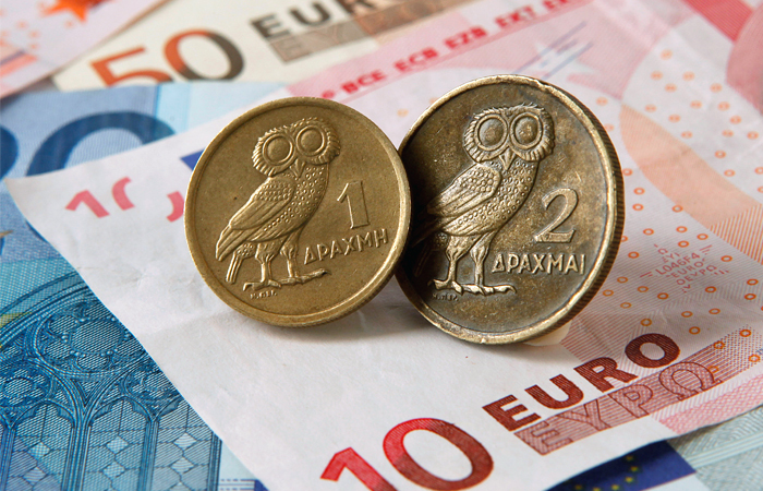 В Греции могут параллельно с евро ввести национальную валюту