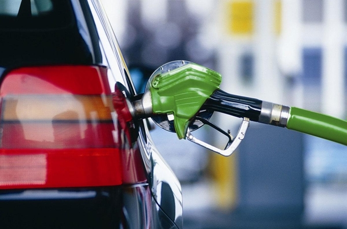 Цены на бензин в Украине не изменились за сутки