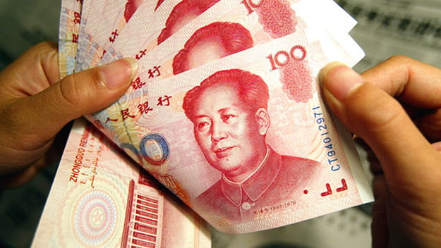 Юань вошел в пятерку самых используемых валют мира