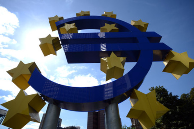 ЕЦБ удерживает базовую ставку на рекордно низком уровне