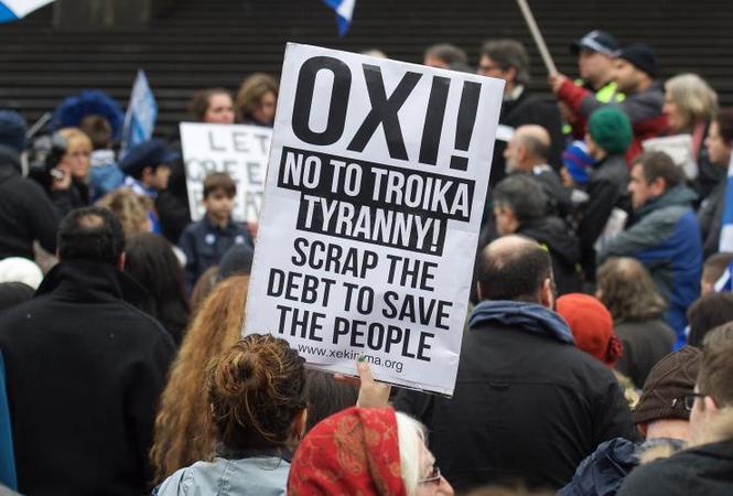 Первые итоги референдума: греки проголосовали против предложений кредиторов