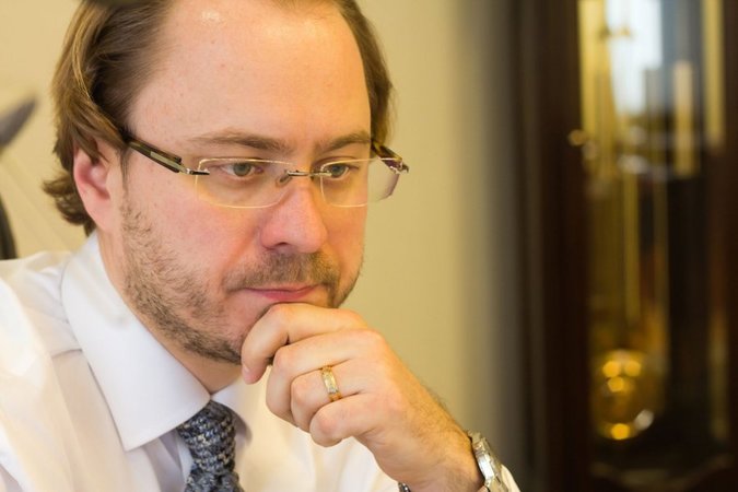 Украинский банк реконструкции и развития уволил главу наблюдательного совета Артема Шевалева.