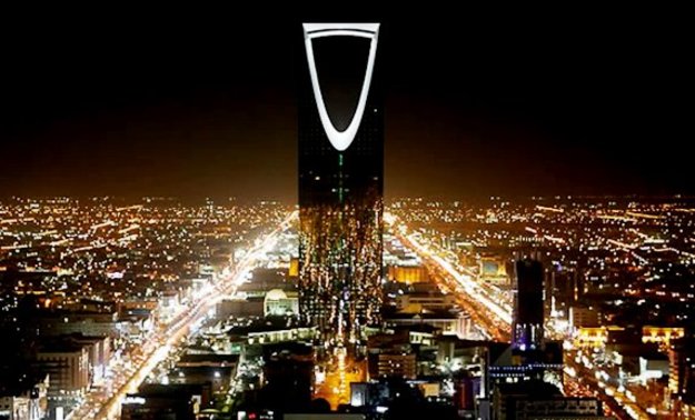 Холдинг Majid Al Futtaim Holding LLC планирует потрать 14 млрд риалов ($3,7 млрд) на постройку двух торговых центров в Саудовской Аравии.
