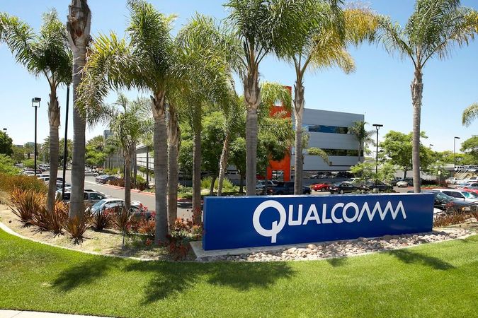 Производитель процессоров Qualcomm согласился заплатить $7,5 млн правительству США, чтобы урегулировать обвинения, согласно которым компания нанимала родственников китайский чиновников, что способствовало продвижению продукции компании.