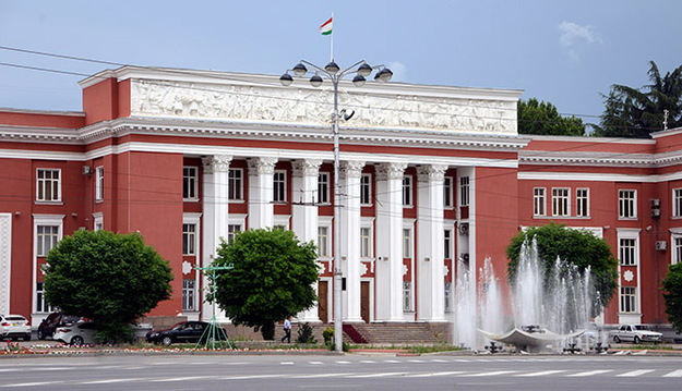 Парламент Таджикистана принял закон согласно которому за незаконный обмен валют можно будет получить тюремный срок до 9 лет.