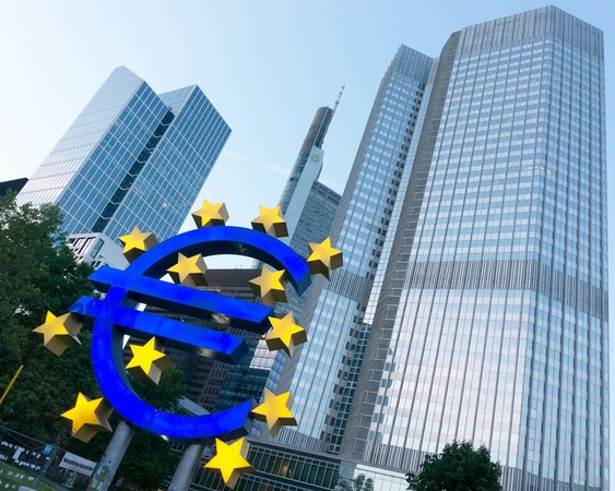 Программа количественного смягчения ЕЦБ достигла €1,74 трлн, что больше годового прироста ВВП Италии и Испании.
