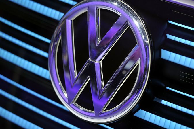 Volkswagen отложил €16,2 млрд на урегулирование скандала, связанного с подделкой результатов тестирования авто с дизельным двигателем на выбросы вредных газов в атмосферу.