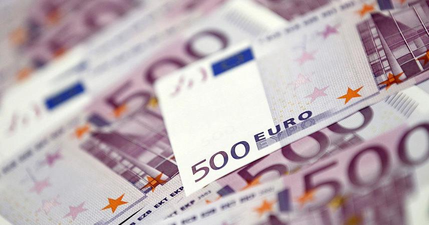 Европейский Центробанк прекратит выпуск банкноты достоинством в 500 евро к концу 2018 года.