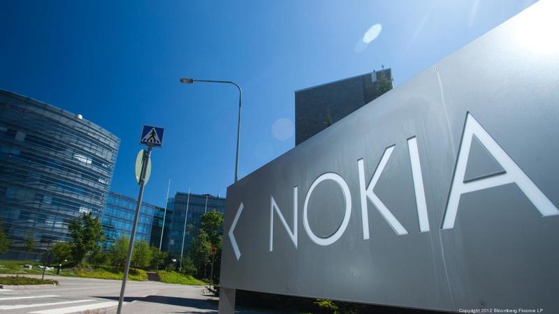 Nokia подписала эксклюзивный 10-летний контракт с финской компанией HMD Global Oy, которая будет производить телефоны и планшеты под брендом Nokia.