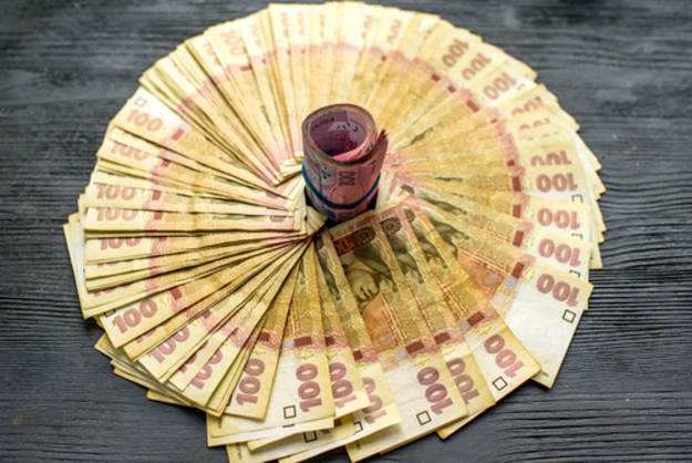 Национальный банк укрепил официальный курс гривны на 5 копеек до 25,20 грн/$.