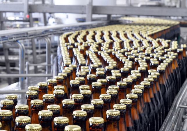 Антимонопольный комитет ЕС разрешил крупнейшему в мире производителю пива AB InBev купить за $100 млрд SABMiller.